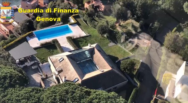 Genova, sequestrata super-villa affittata in nero: aveva ospitato anche i calciatori Suso e Pinilla