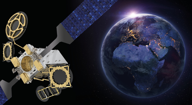 Thales Alenia Space realizzerà un satellite interamente elettrico per servizi di connettività in volo e marittimi