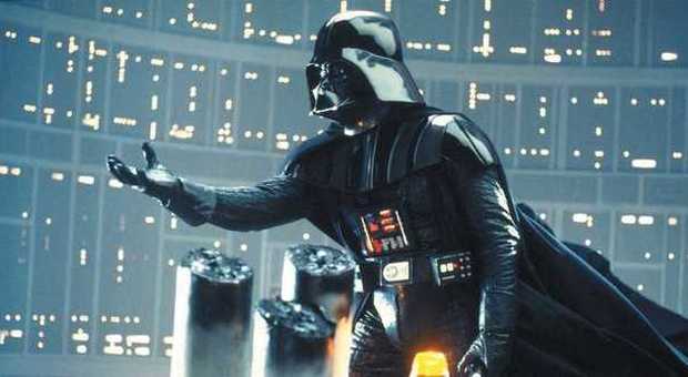 Fan di Star Wars malato di leucemia cambia il nome in Darth Vader: "È forte"
