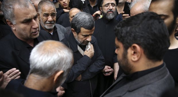Iran, «L'ex presidente Ahmadinejad arrestato per incitamento a rivolta»