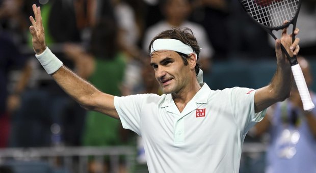 Federer e la carica dei 101: travolge Isner e trionfa a Miami