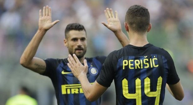 L'Inter passa a Bologna. Poker Pescara Napoli batte il Chievo, la Roma il Torino