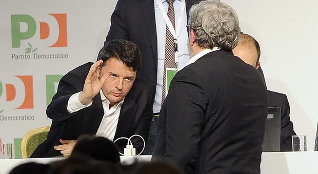 Pd verso il congresso, la minoranza: «Renzi ha scelto la scissione»