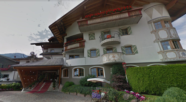 Esplosione in hotel a 5 stelle in Alto Adige, 9 feriti (uno grave): l'incidente causato da una stufa