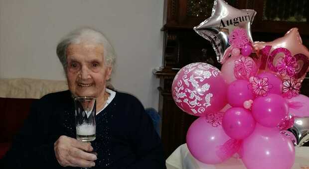 Guardea, nonna Nerina festeggia cent'anni. «Il segreto? Non ho mai preso il caffè»