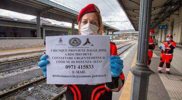 immagine Coronavirus, fuga dalle aree rosse del Nord con treni e bus verso il Sud