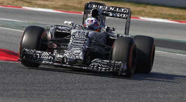 La Red Bull di Daniel Ricciardo durante i test di Barcellona