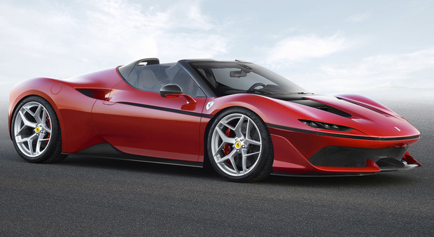 La nuova Ferrari J50