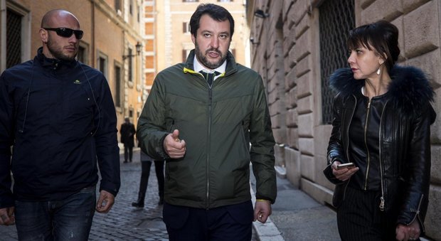 Governo, Salvini chiama il Quirinale: «Il premier dev'essere di centrodestra»