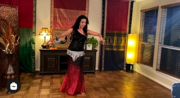 Sahira belly dancer