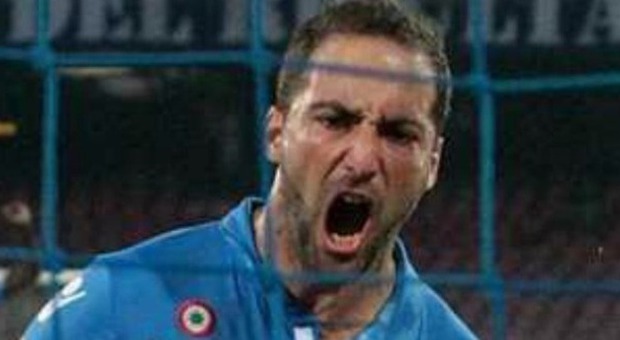 Napoli, Higuain sei mesi senza gol in campionato. Lui replica: "No problem, sono tranquillo"