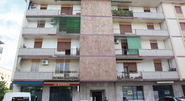 l'appartamento di via Vidal a Conegliano dove si è consumata la tragedia