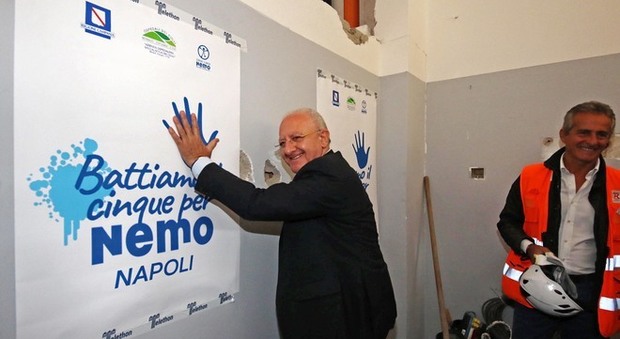 Napoli, De Luca dà il via ai lavori del Centro clinico Nemo nell'ospedale Monaldi