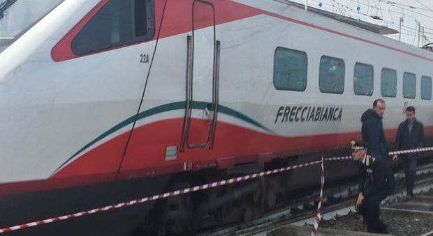 Roma, treno Frecciabianca esce dai binari: ritardi a Termini