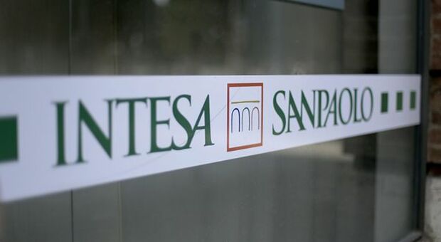 Brilla Intesa Sanpaolo dopo via libera BCE a piano buyback