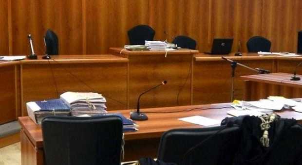 Giudice «incompatibile», salta l'udienza per violenza sessuale