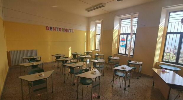 Covid, contagio sul pulmino scolastico, chiuse tutte le scuole ad Atena Lucana