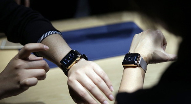 Apple, arriva watch OS 2: tutte le novità del primo aggiornamento per Apple Watch