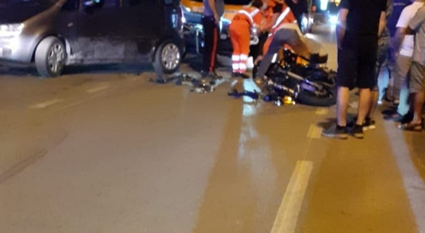 Incidente sulla provinciale Nocera-Sarno, giovane sullo scooter finisce in ospedale