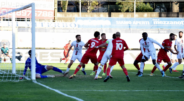 Il Monterosi ferma la striscia di sconfitte. Contro il Foggia finisce 1-1 con un gran gol di Cancellieri