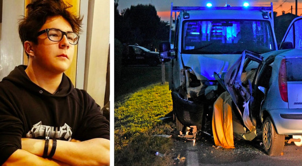 Frontale con un furgoncino, l'auto va in fiamme: Antonio, 19 anni, muore carbonizzato