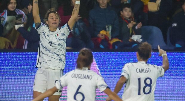 Italia femminile, secondo posto in Nations League: Giugliano, Salvai e Caruso stendono la Svizzera 3-0