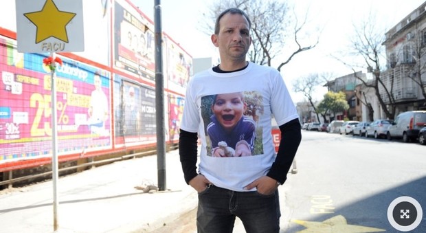 Investì e uccise un bimbo di 5 anni: autista condannato, ma non ha fatto un giorno di carcere