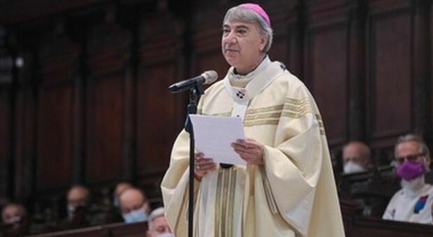 Napoli, l'arcivescovo Battaglia ai sacerdoti: «Restiamo sempre con chi soffre»