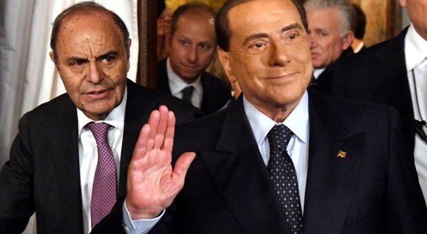 Berlusconi: neo-responsabili 5 Stelle pronti a un gruppo col centrodestra
