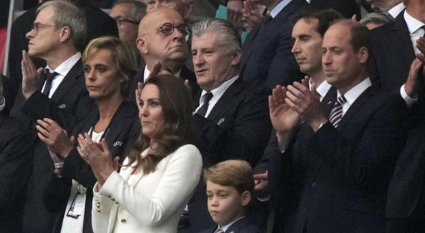 Kate Middleton, il rimprovero "choc" a George il giorno della finale degli Europei. Interviene William