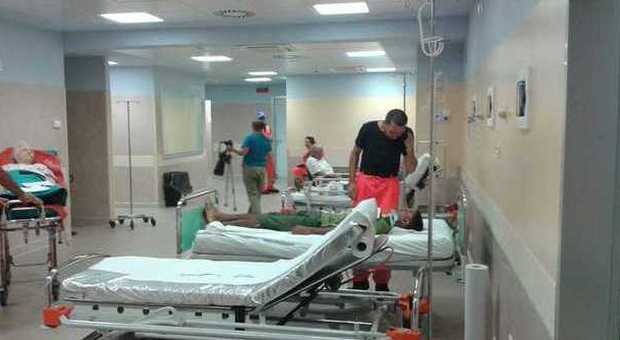 È in attesa da 10 minuti in ospedale, ucraino perde le staffe e insulta tutti