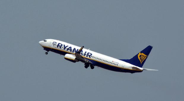Ryanair, i ministri del Lavoro avvertono: "rispettare leggi locali"