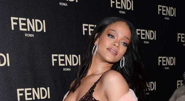 Rihanna e Naomi Campbell eleganti e sexy all'apertura dello store Fendi