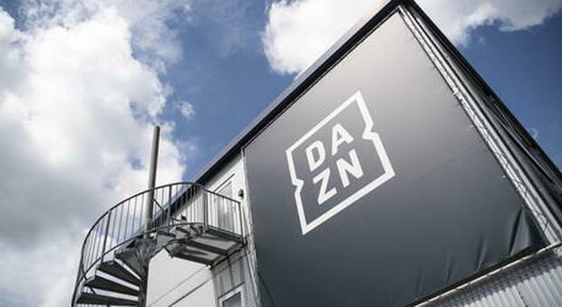 Diritti tv Serie A, Antitrust avvia istruttoria su accordo fra Dazn e Tim: «Possibili distorsioni sulla concorrenza»