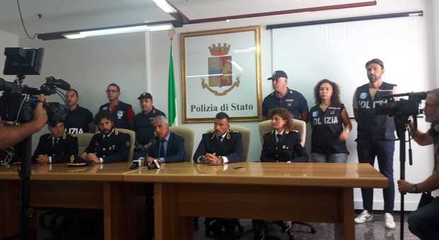 Cocaina a fiumi per la movida e 4 locali a rischio chiusura: 13 arresti, c'è un ex del Lecce