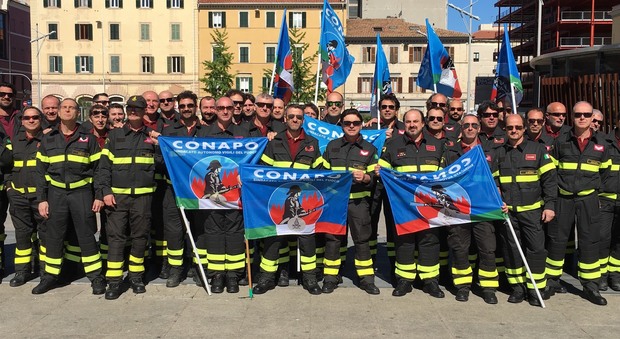 Vigili del fuoco, giovedì la protesta a Roma: «Non siamo di serie B»