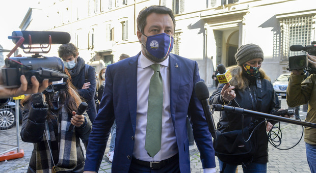Natale, Salvini: «Se servono chiusure ok, ma con rimborsi subito come in Germania»
