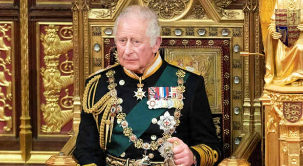 Re Carlo più ricco di Elisabetta, Elton John e Beckham: ecco a quanto ammonta il suo patrimonio