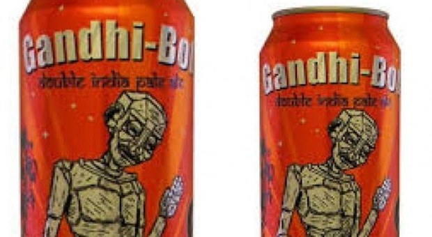 Usa, immagine di Gandhi su lattine birra: India infuriata con azienda americana