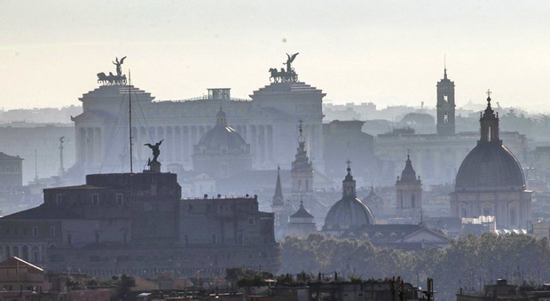Roma, smog in calo per il caldo: è la prima volta in 10 anni