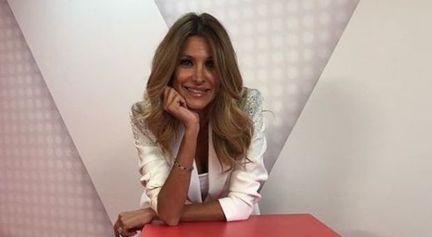 Adriana Volpe a Verissimo: «Magalli non mi ha mai sopportata, quando ho denunciato la Rai mi ha mandata via»