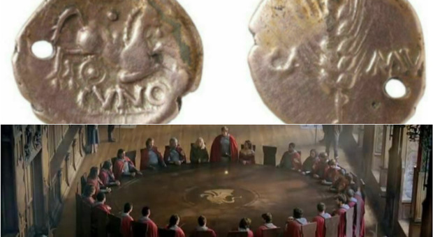 Camelot, trovata moneta-ciondolo d'oro del periodo dei cavalieri della tavola rotonda: i segreti dell'asso del metal detector