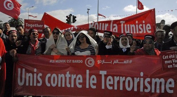 Il corteo contro il terrorismo a Tunisi