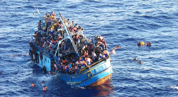 Migranti, 730 sbarcati a Pozzallo: fermati cinque scafisti