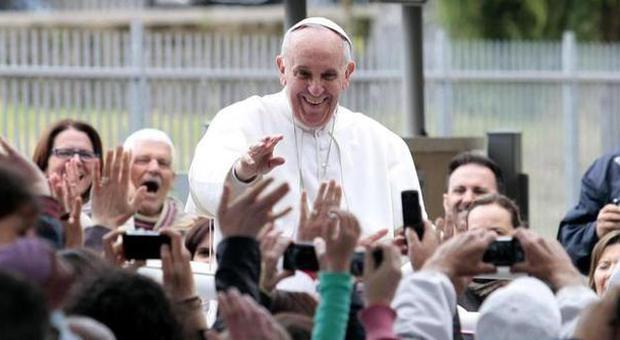 L'annuncio a sorpresa del Papa: Giubileo straordinario nel 2015