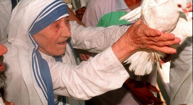 Domenica a piazza San Pietro la canonizzazione di Madre Teresa