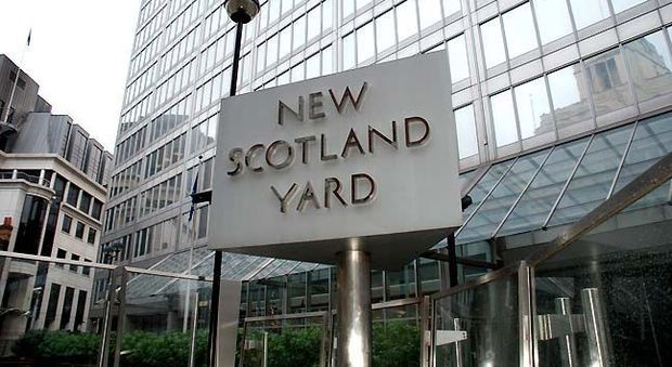 Londra, il mistero del dito mozzato: la polizia lancia un appello dopo 7 anni di indagini a vuoto