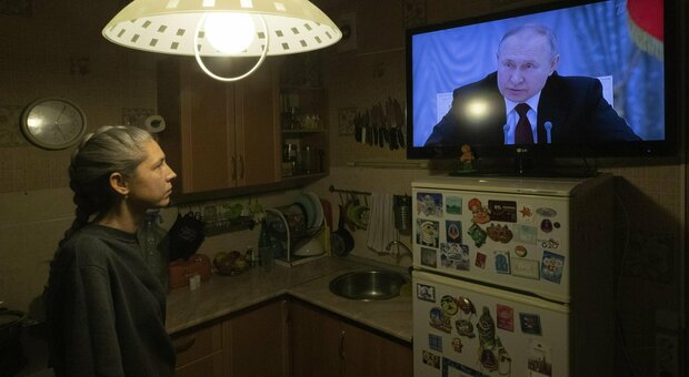 Putin riconosce le Repubbliche ucraine separatiste: «Basta attacchi, o reagiremo» LA REGIONE CONTESA