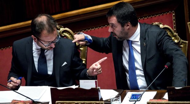 Prescrizione, slittano i lavori: tensione M5S-Pd alla Camera Sicurezza, Salvini: «Passerà oggi»
