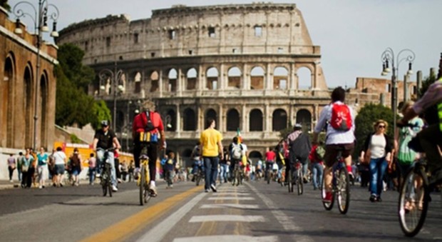 Parte da Roma il Decrescita bike tour
